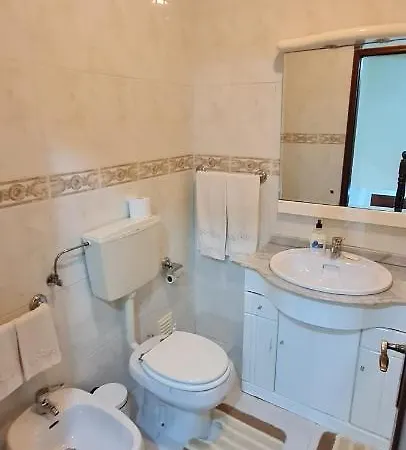 Lejlighed Lovely Modern Duplex 3 Bedroom Flat In Quiet Area *