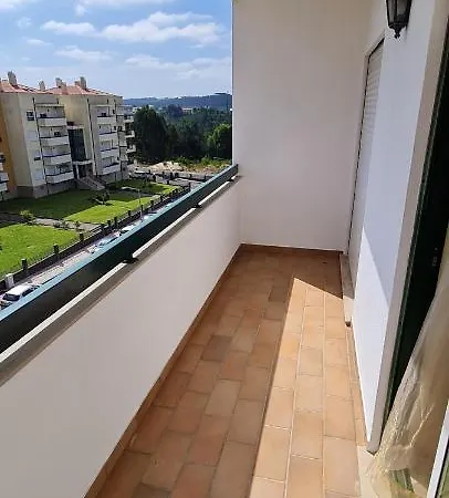 Lovely Modern Duplex 3 Bedroom Flat In Quiet Area Tavarede