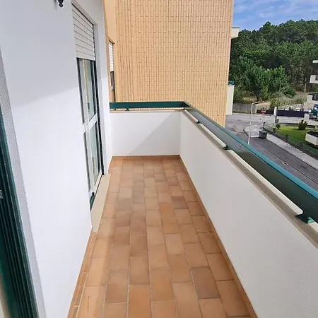 Apartment Lovely Modern Duplex 3 Bedroom Flat In Quiet Area Tavarede