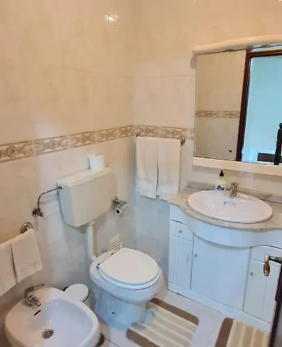 Apartamento Lovely Modern Duplex 3 Bedroom Flat In Quiet Area *