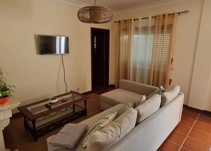 Lovely Modern Duplex 3 Bedroom Flat In Quiet Area Apartamento