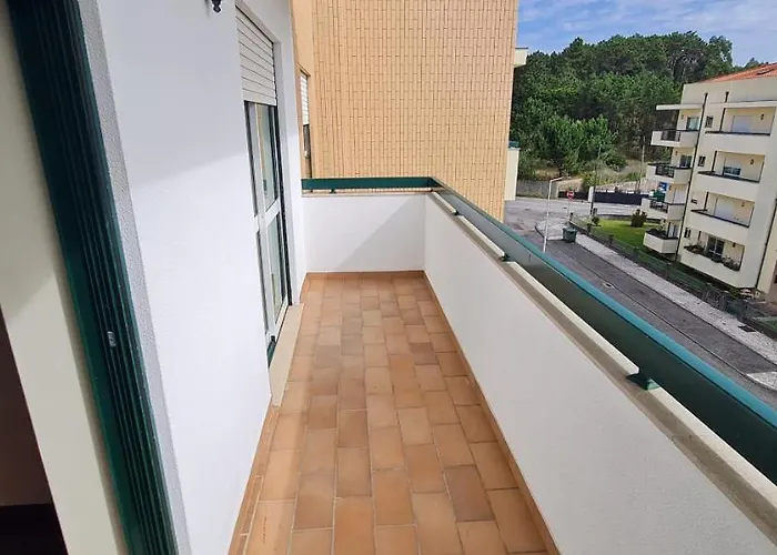 Apartamento Lovely Modern Duplex 3 Bedroom Flat In Quiet Area Tavarede